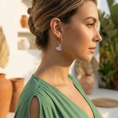 Herzcreole Fliederherz – 18k Gold Creole mit fliederfarbenem Herzanhänger | Mix & Match | ZIMI Jewelry