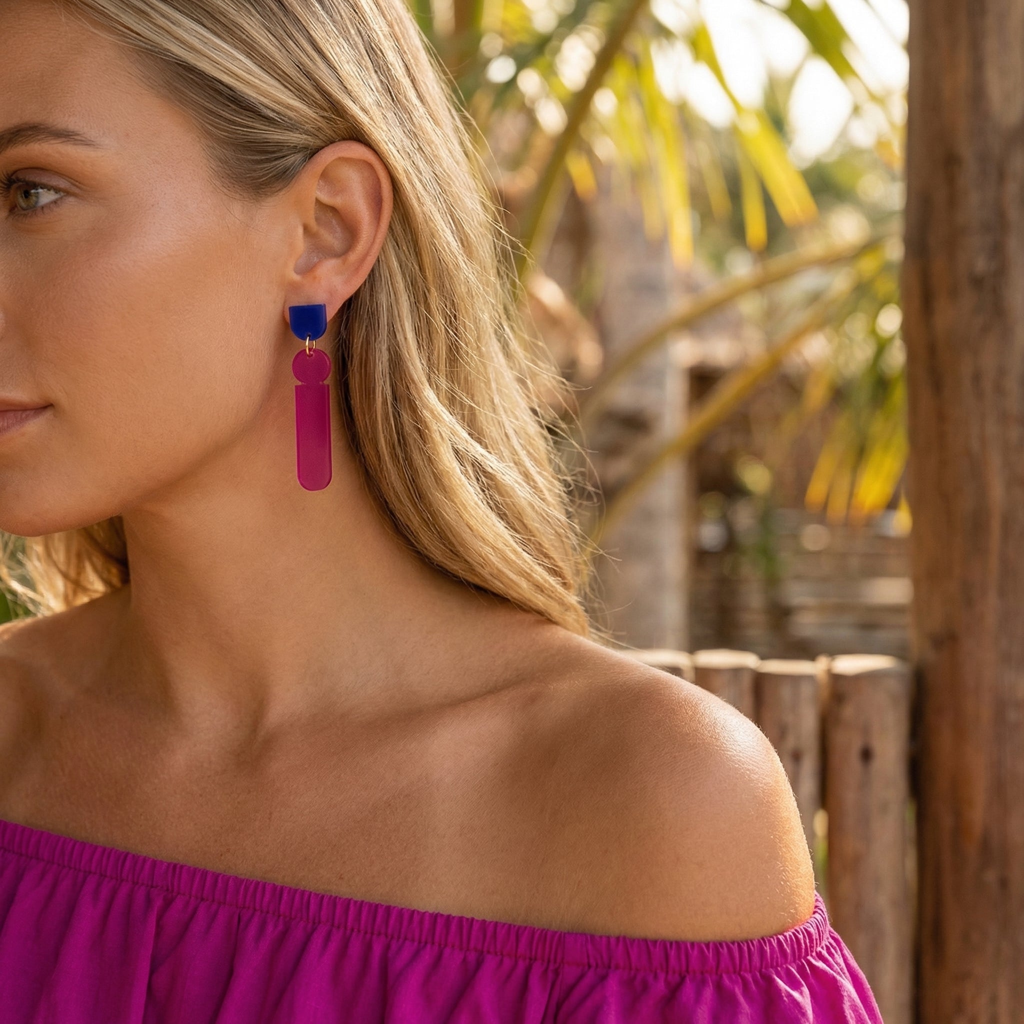 Bonbonsäule – Magenta Säule-Ohrringe satiniert royalblau | Handgemachte Statement Ohrringe | ZIMI Jewelry