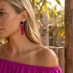 Bonbonsäule – Magenta Säule-Ohrringe satiniert royalblau | Handgemachte Statement Ohrringe | ZIMI Jewelry