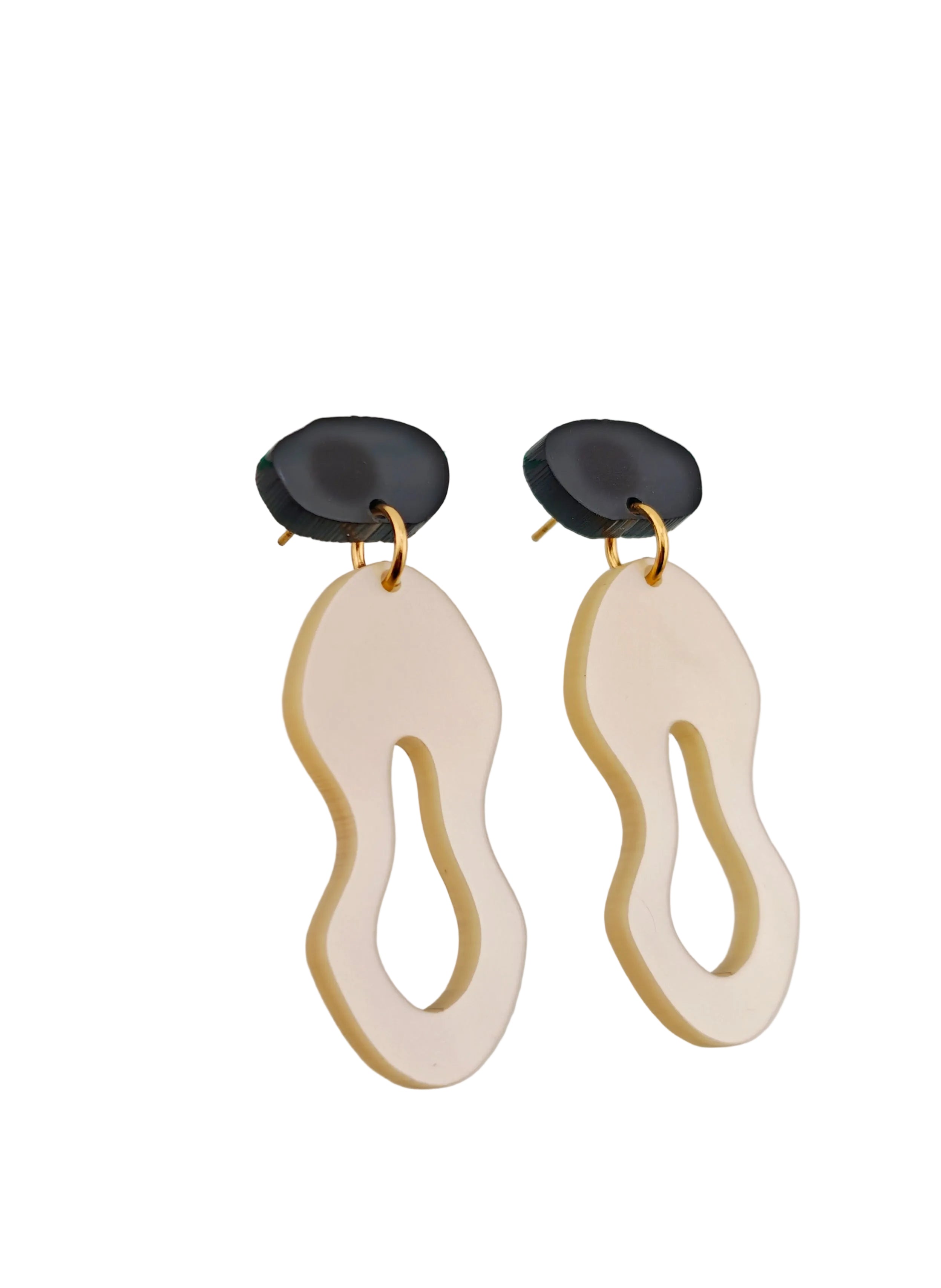 Sandform – Organische Nude-Ohrringe mit Innenausschnitt | Handgemachte Statement Ohrringe | ZIMI Jewelry