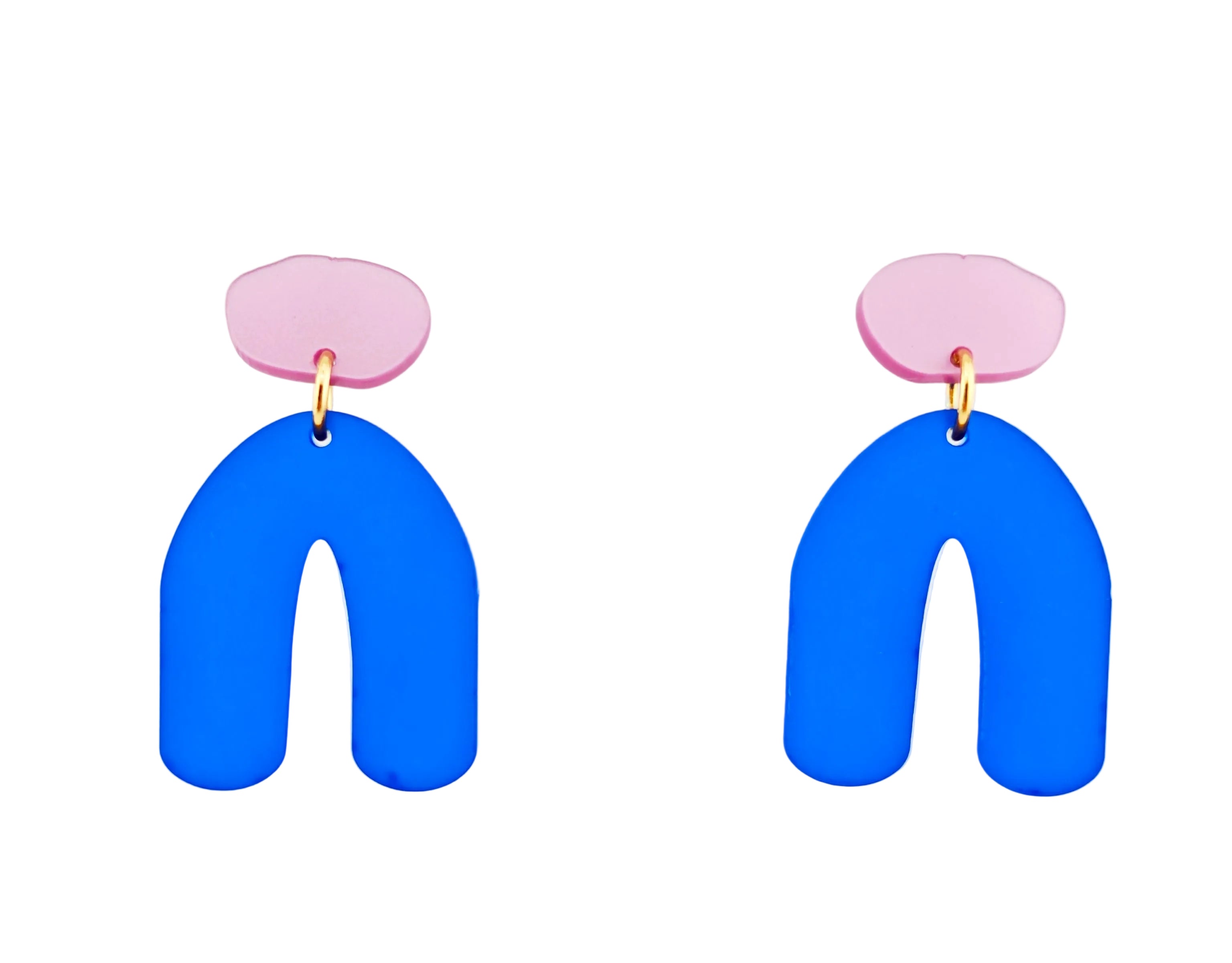 Zuckerbogen – Königsblau Bogen-Ohrringe satiniert | Rosa Metallic-Stecker | Handgemachte Statement Ohrringe | ZIMI Jewelry