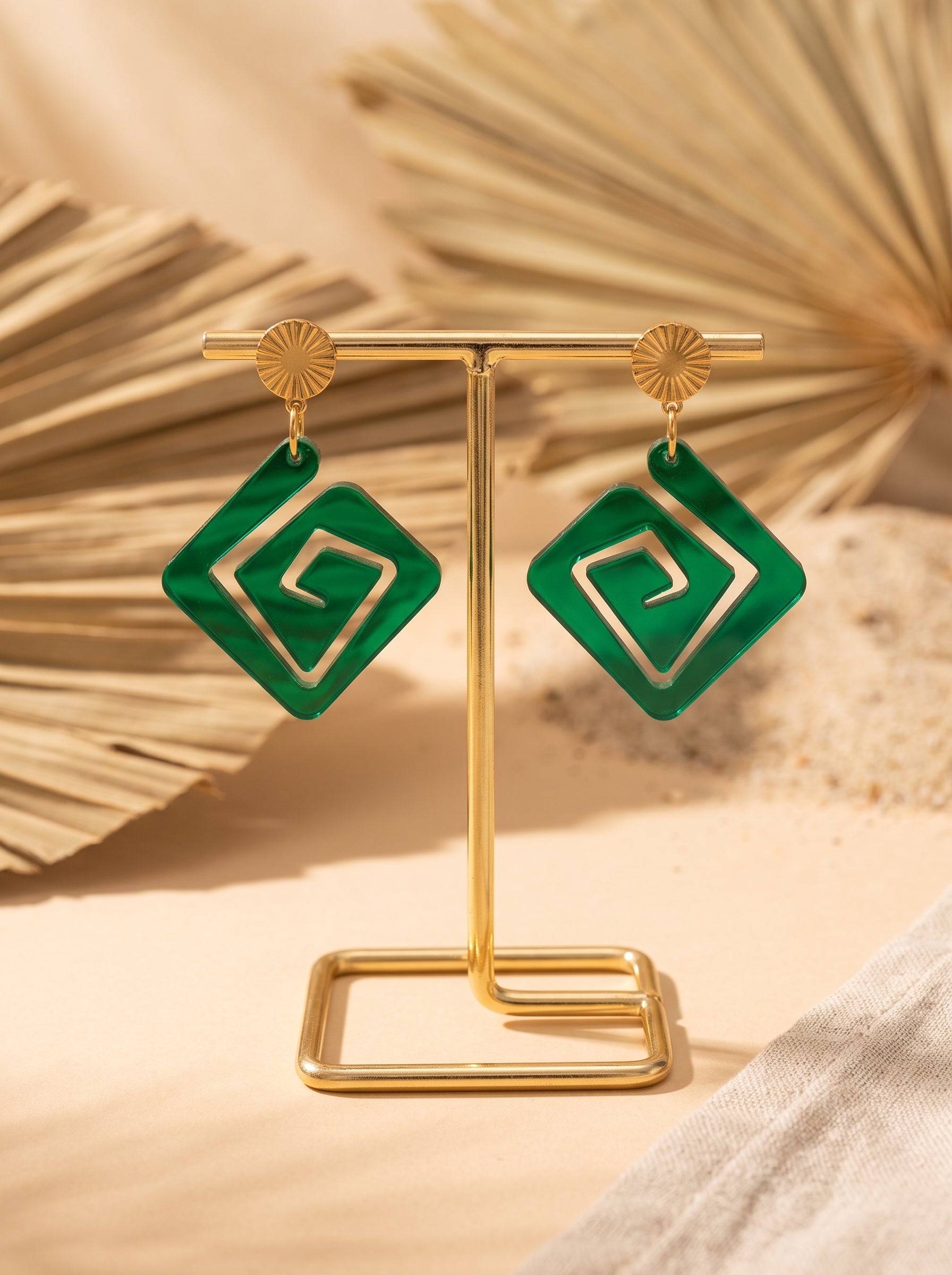 Statement-Ohrhänger Labyrinth Smaragdgrün | große Ohrringe Edelstahl 18K vergoldet | Greencast Acryl handmade