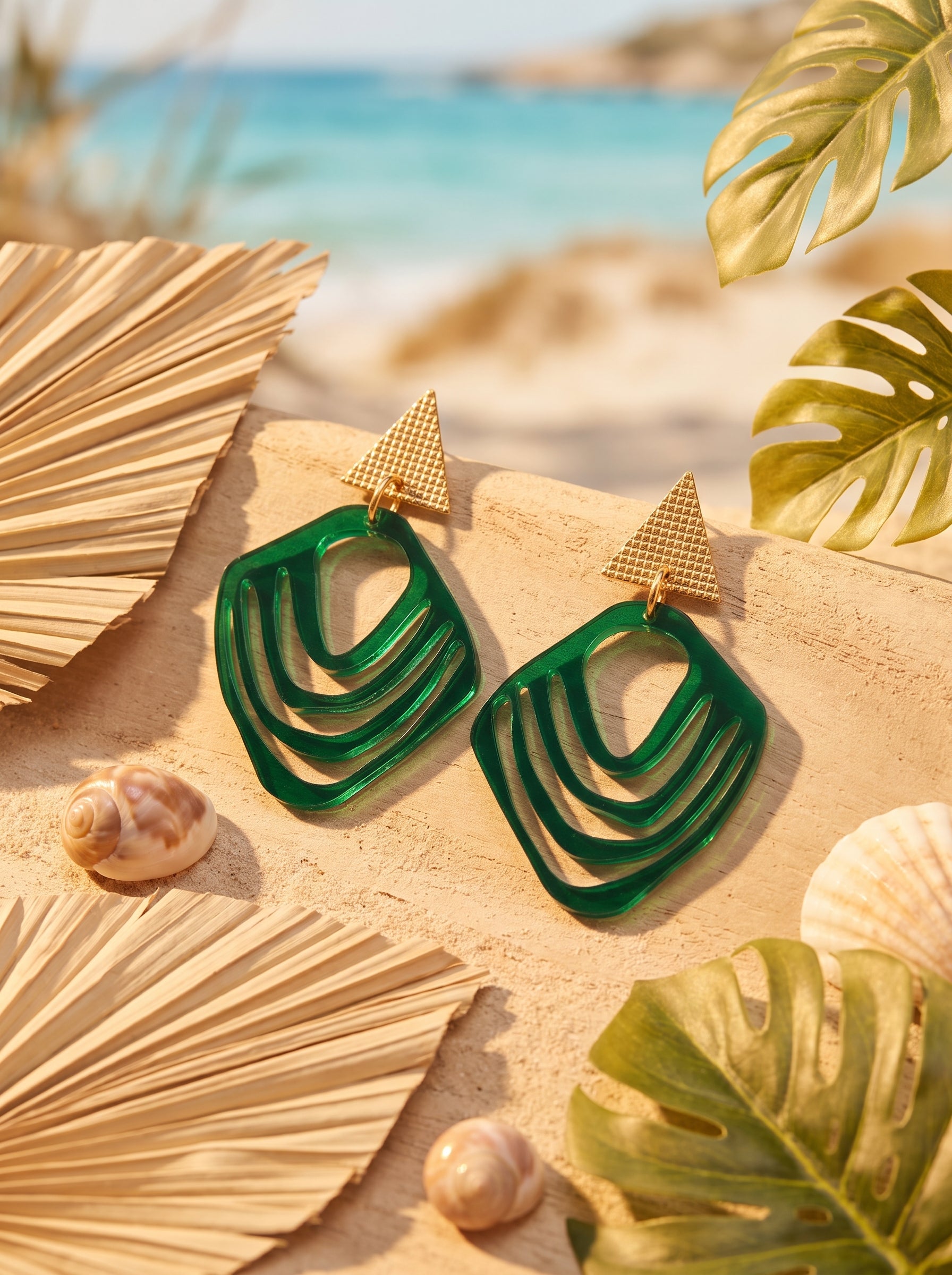 Ohrstecker Dreieck & Muschel Flaschengrün | Greencast Acryl Ohrringe | Edelstahl 18K vergoldet nickelfrei