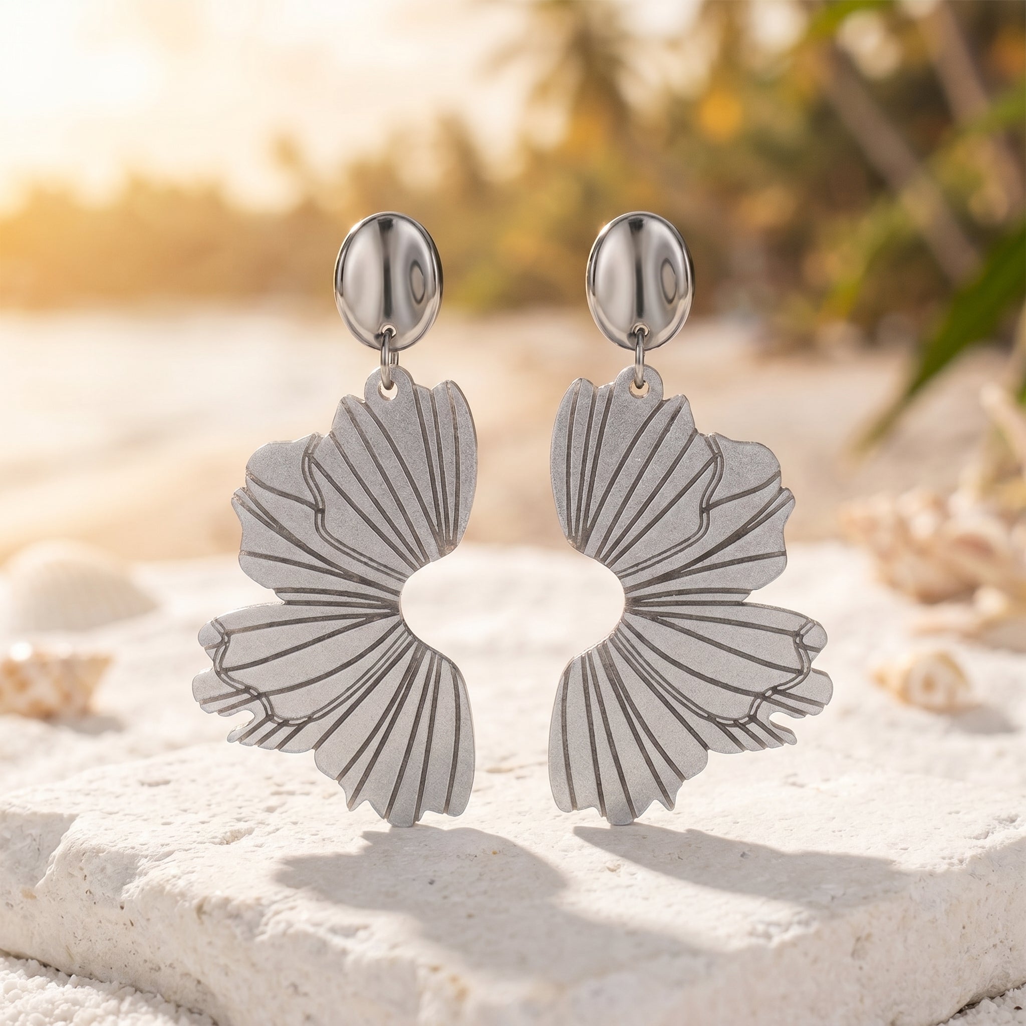 Hibiskus Creole Metallic Silver | Handgemachte Acryl Ohrringe | ZIMI Jewelry