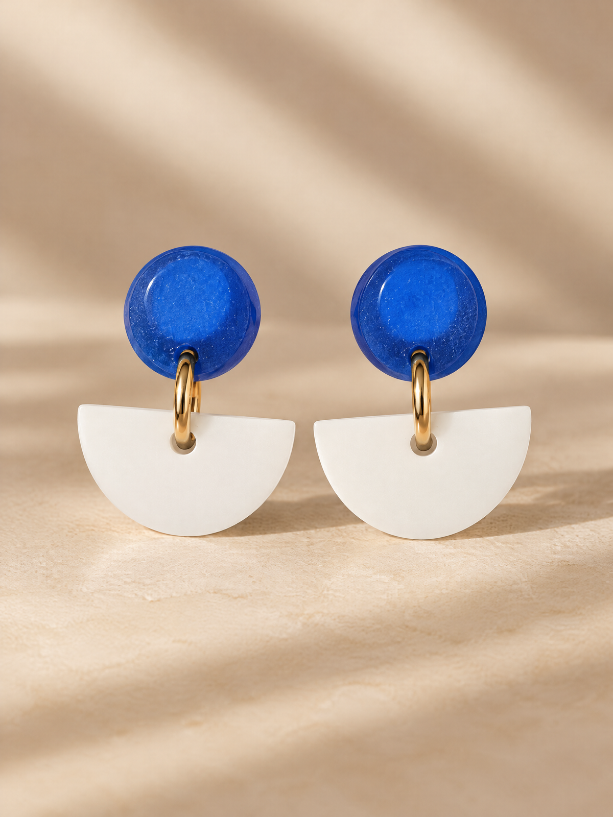 Halbmond Ohrstecker, Ohrstecker Farbe wählbar, bunte Ohrstecker, Sonnenuntergang Ohrstecker, Halbmond Ohrringe, weiße Ohrstecker, Pastell Ohrstecker, Greencast Acryl, Acryl Ohrstecker, personalisierbare Ohrringe, handmade, Ohrringe Deutschland, ZIMI Jewelry